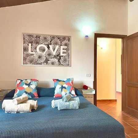 Apartment Pool, Parking And Wi-fi In 6 Pax *