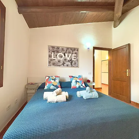 Pool, Parking And Wi-fi In 6 Pax Apartment *
