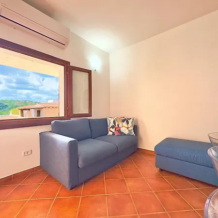 Pool, Parking And Wi-fi In 6 Pax Porto Cervo