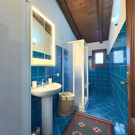 Pool, Parking And Wi-fi In 6 Pax Porto Cervo